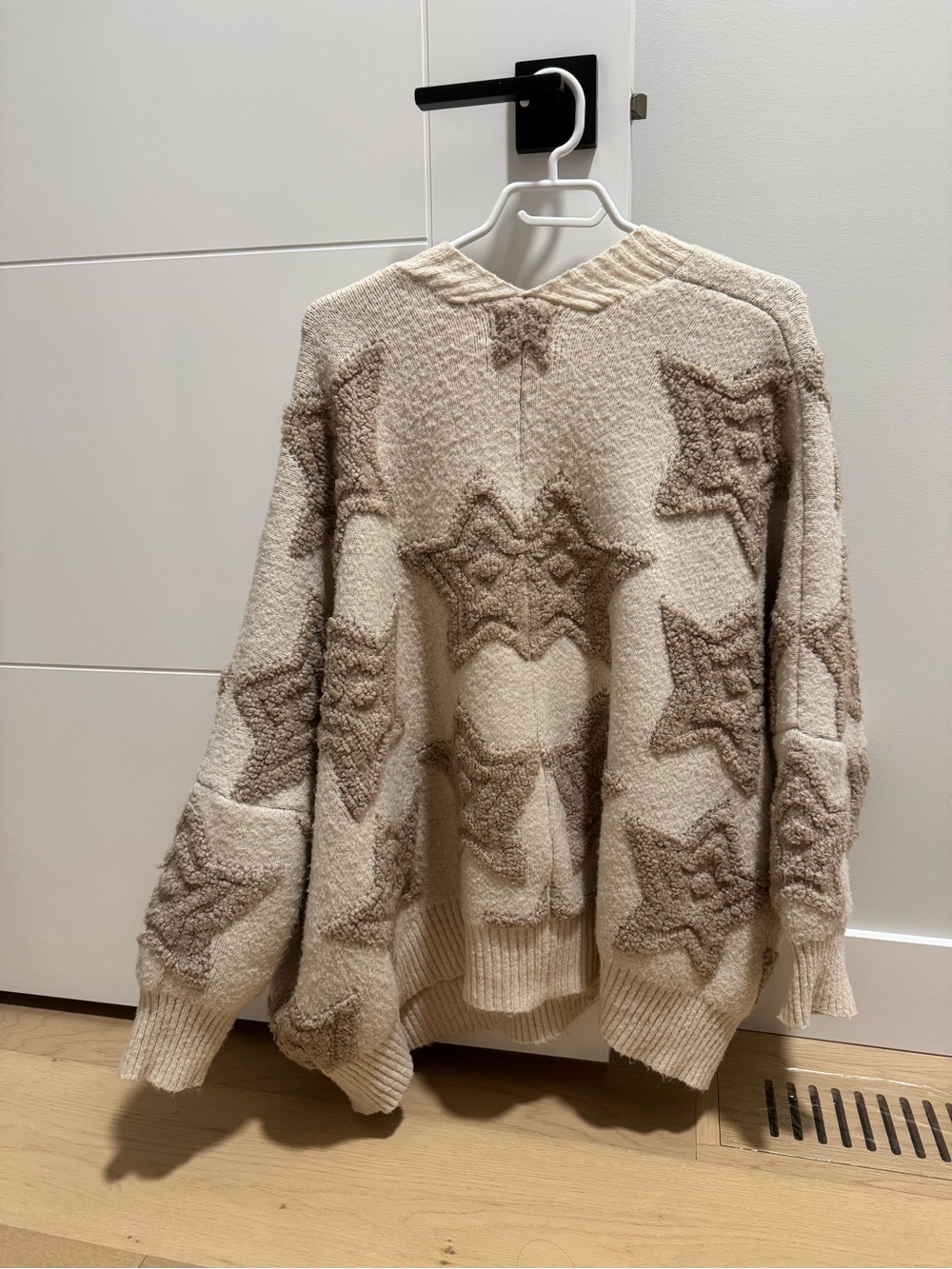 BUCKETLIST Cream and Brown Star-Print Chunky Cardigan - Picture 4 of 4